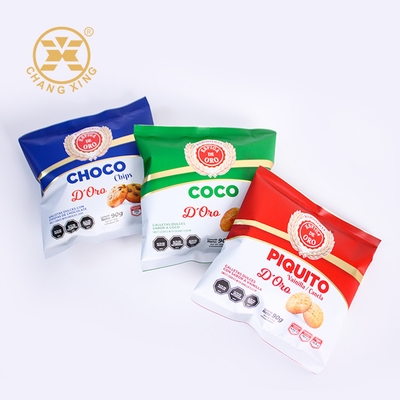 薄板になったビスケットのクッキーはプラスチック食品包装のフィルム ロール アルミ ホイルBOPPの吹いた